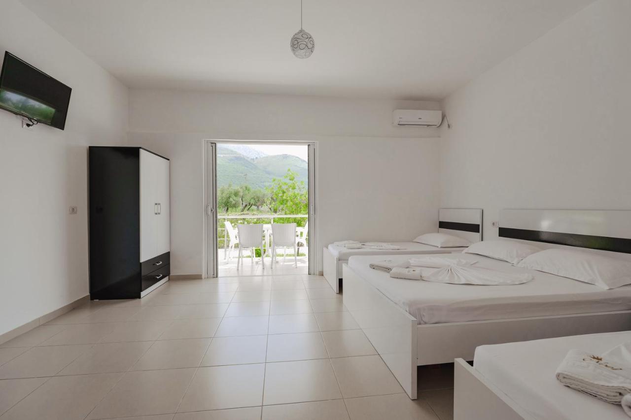 Villa Noel Borsh Exterior photo